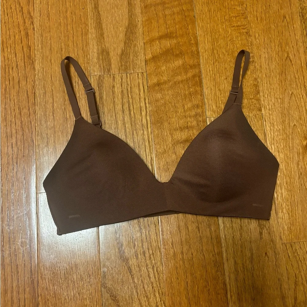 sold sold sold SKIMS Wireless T-Shirt Bra Cocoa 32A - Picture 2 of 5